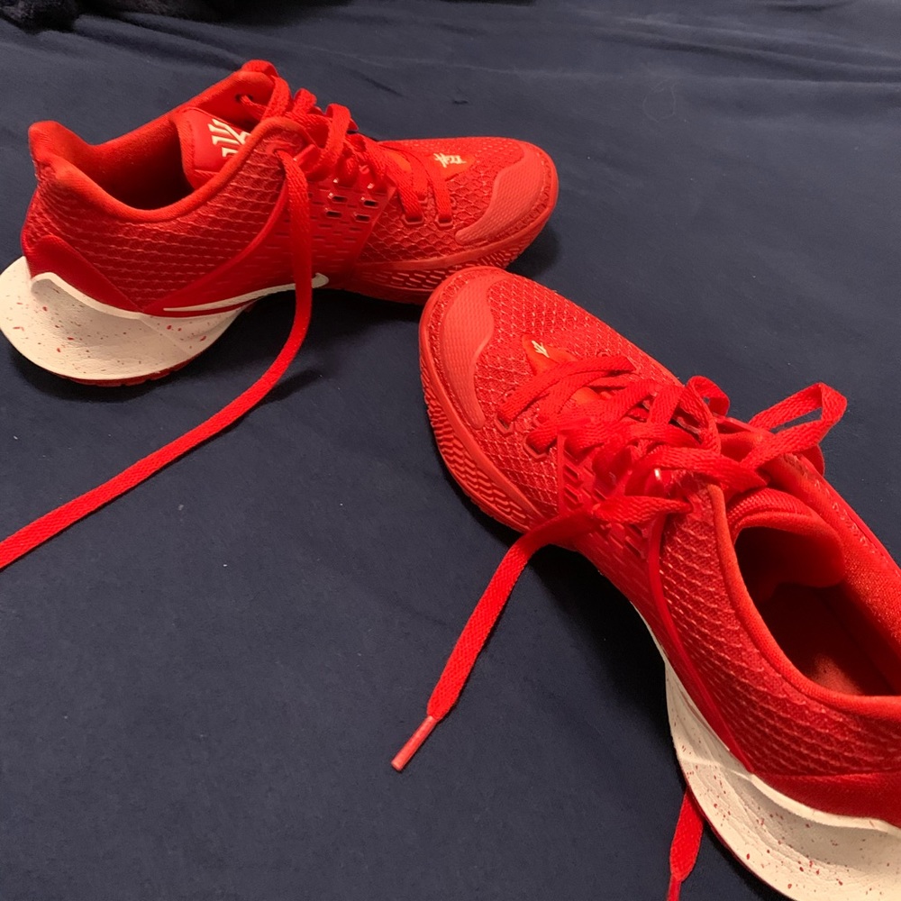 Nike Kyrie Low 2